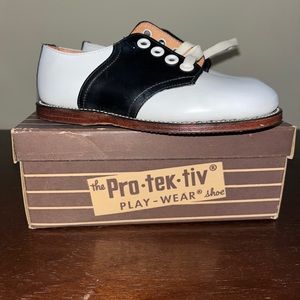 Vintage Toddler Black & White Pro-tek-tiv Oxfords Saddle Dress Shoes 7.5